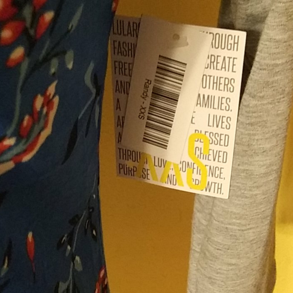 LulaRoe Randy - Picture 3 of 5